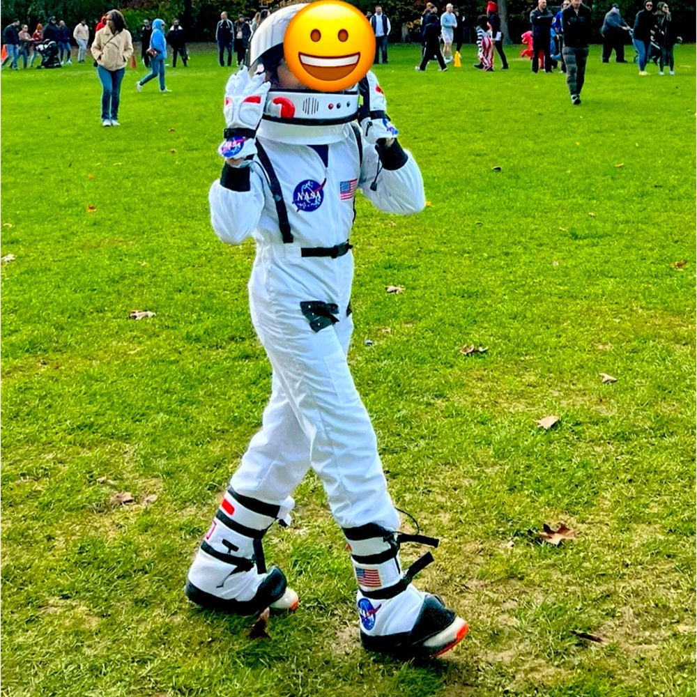 Astronaut costume